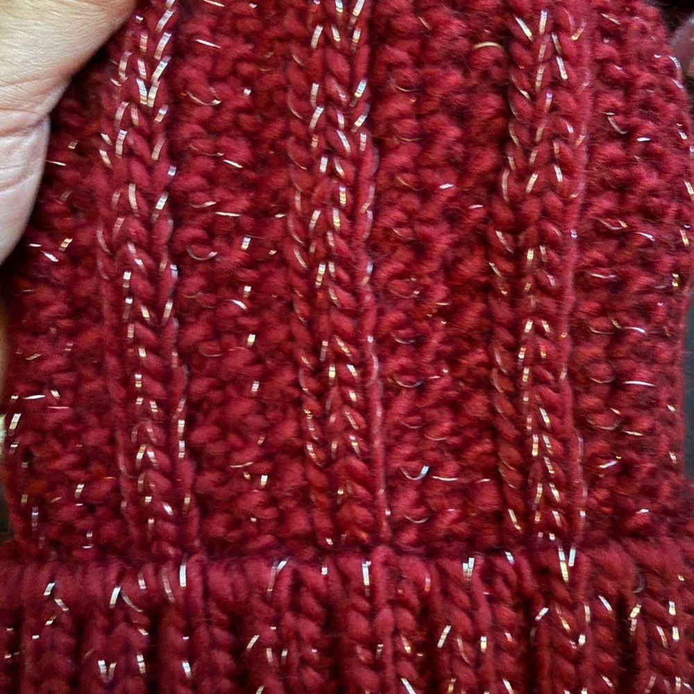 Burgundy and metallic threads Knit Fur Hat Beanie and Scarf 2 items Set NWOT - Picture 7 of 7